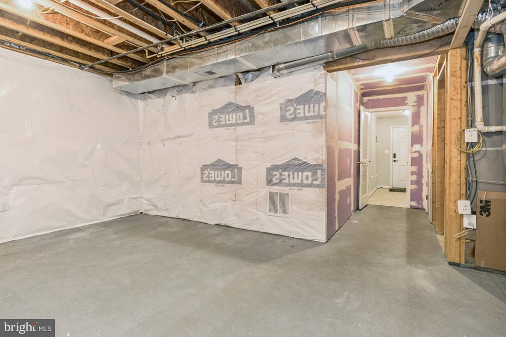 2261 FORSYTHIA DRIVE