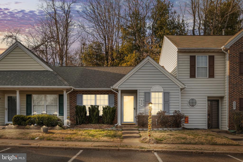 820 RIPPLEBROOK DRIVE