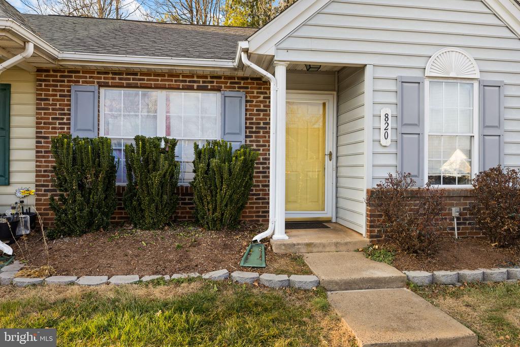 820 RIPPLEBROOK DRIVE