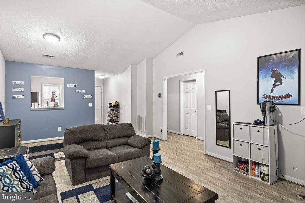 820 RIPPLEBROOK DRIVE