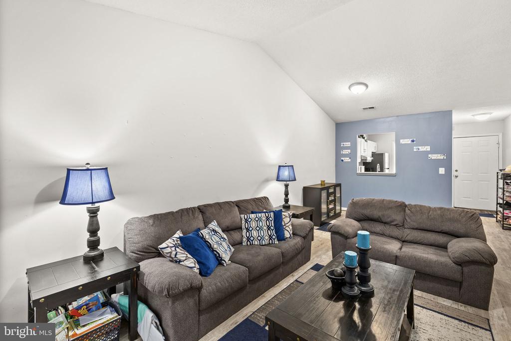 820 RIPPLEBROOK DRIVE