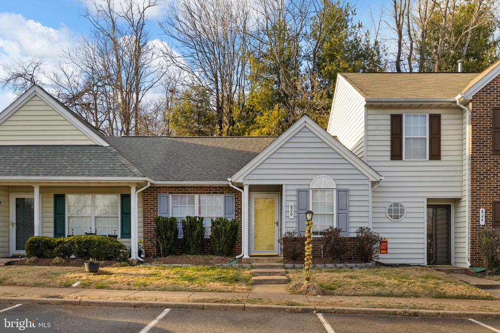 820 RIPPLEBROOK DRIVE