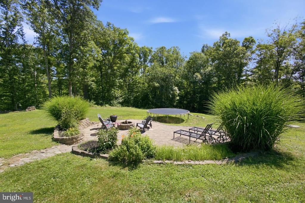 11064 STREAM SIDE LANE