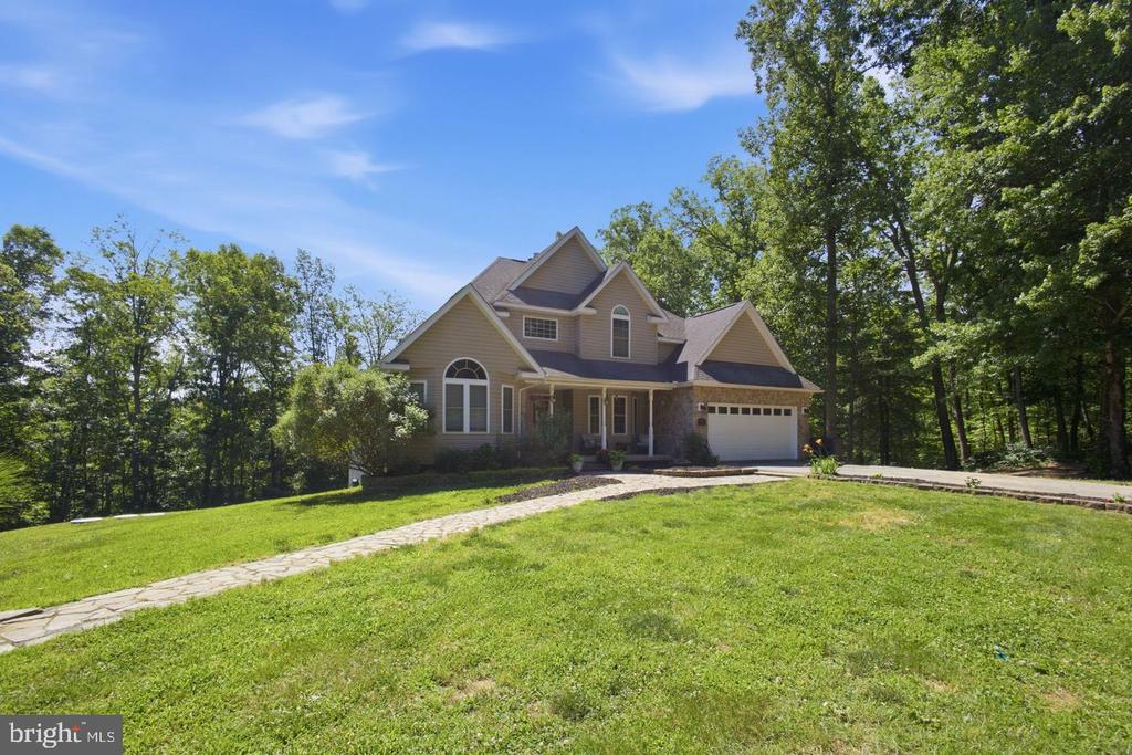 11064 STREAM SIDE LANE
