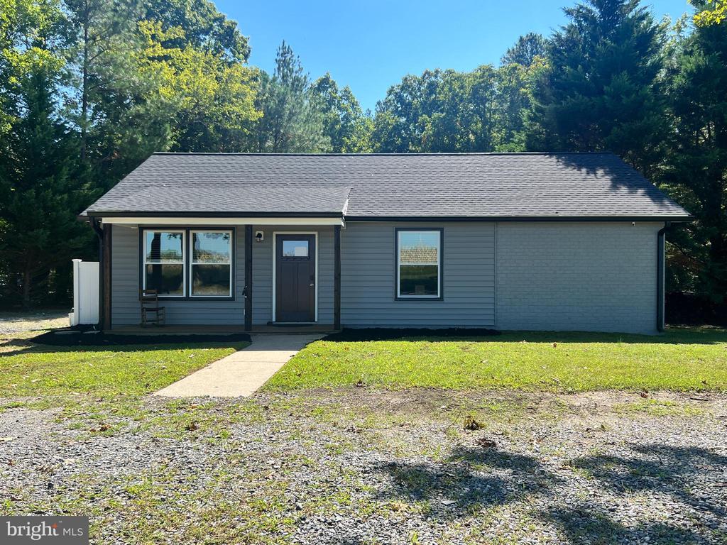 5338 LADYSMITH ROAD