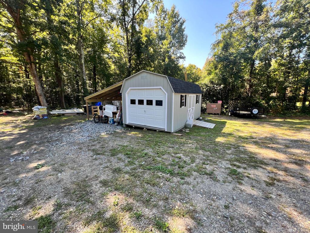 5338 LADYSMITH ROAD