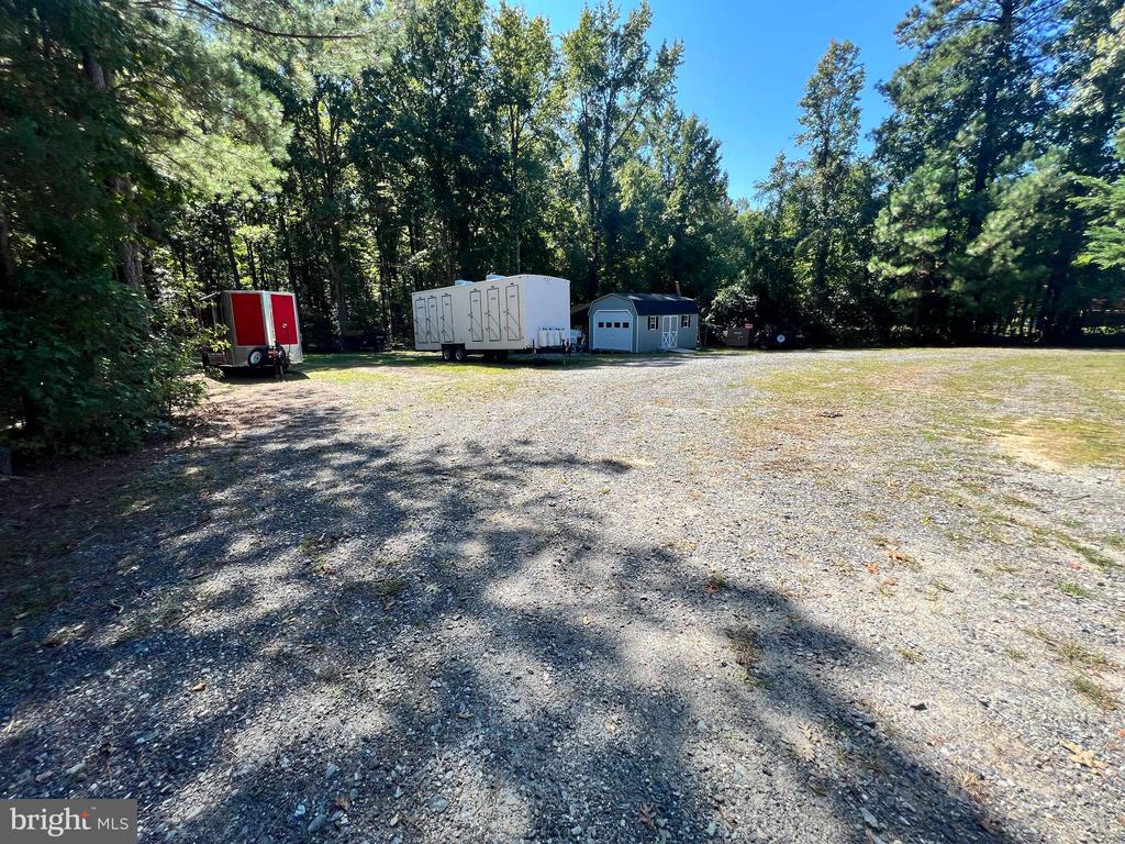 5338 LADYSMITH ROAD