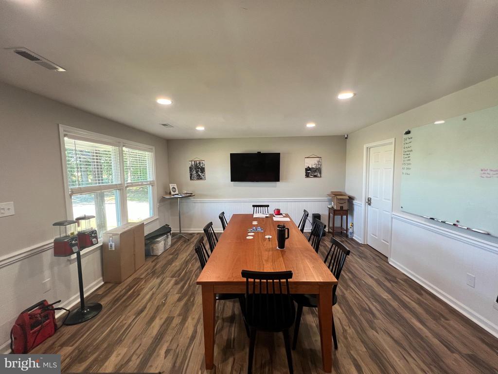 5338 LADYSMITH ROAD