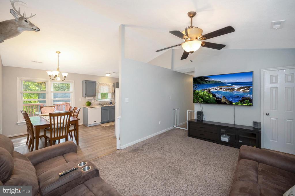 207 ADMIRAL DRIVE