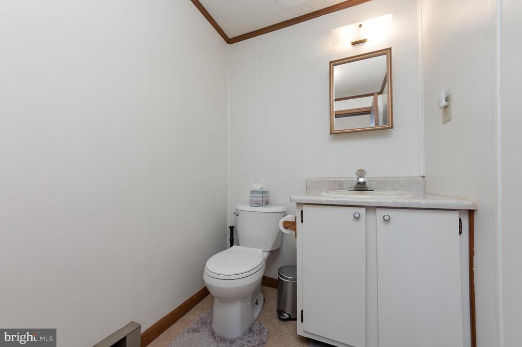 17878 LOCUST HILL ROAD