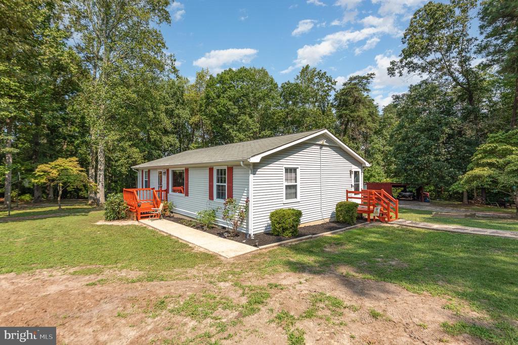 17878 LOCUST HILL ROAD