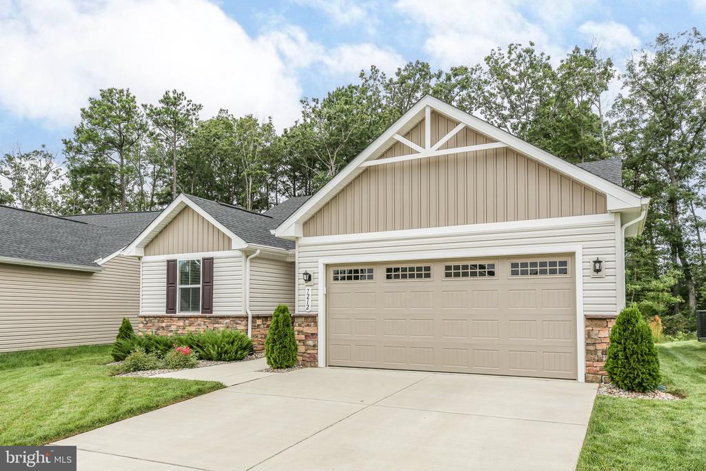 7212 PARCHMENT CIRCLE
