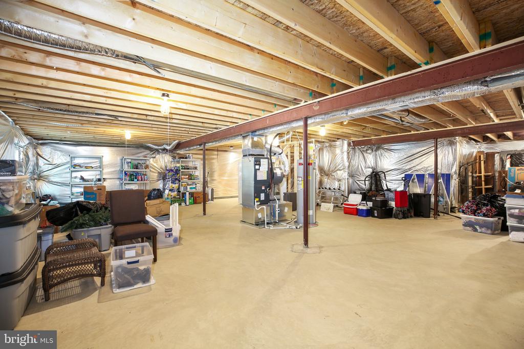 7212 PARCHMENT CIRCLE