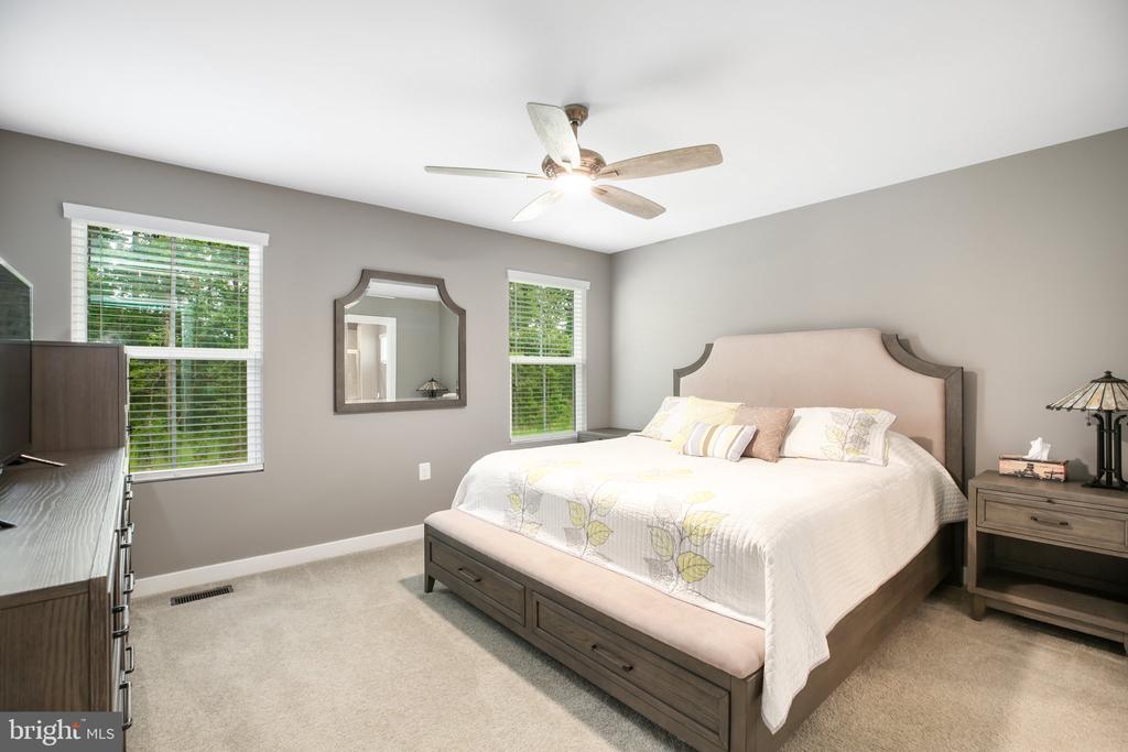 7212 PARCHMENT CIRCLE