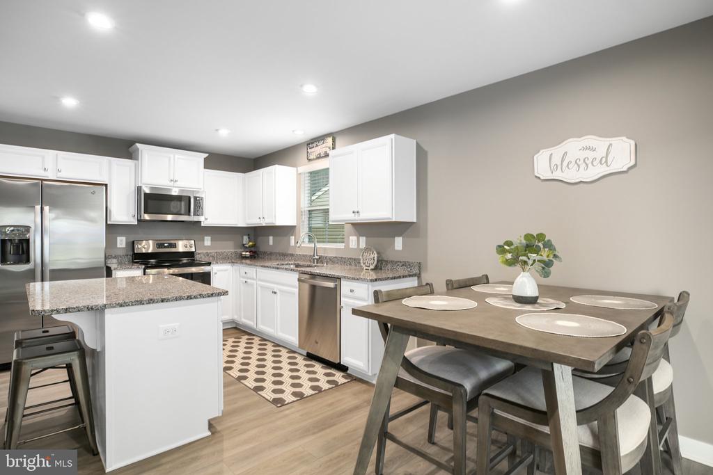 7212 PARCHMENT CIRCLE