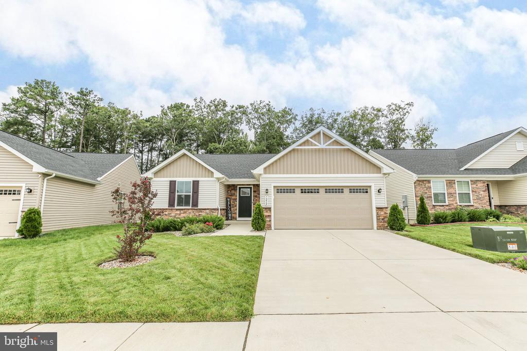 7212 PARCHMENT CIRCLE