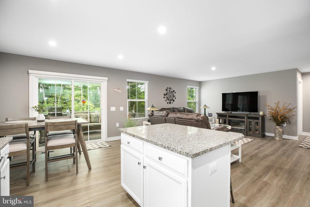 7212 PARCHMENT CIRCLE