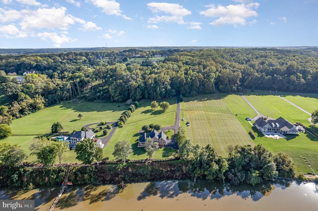 30121 GOOSE POINT COURT