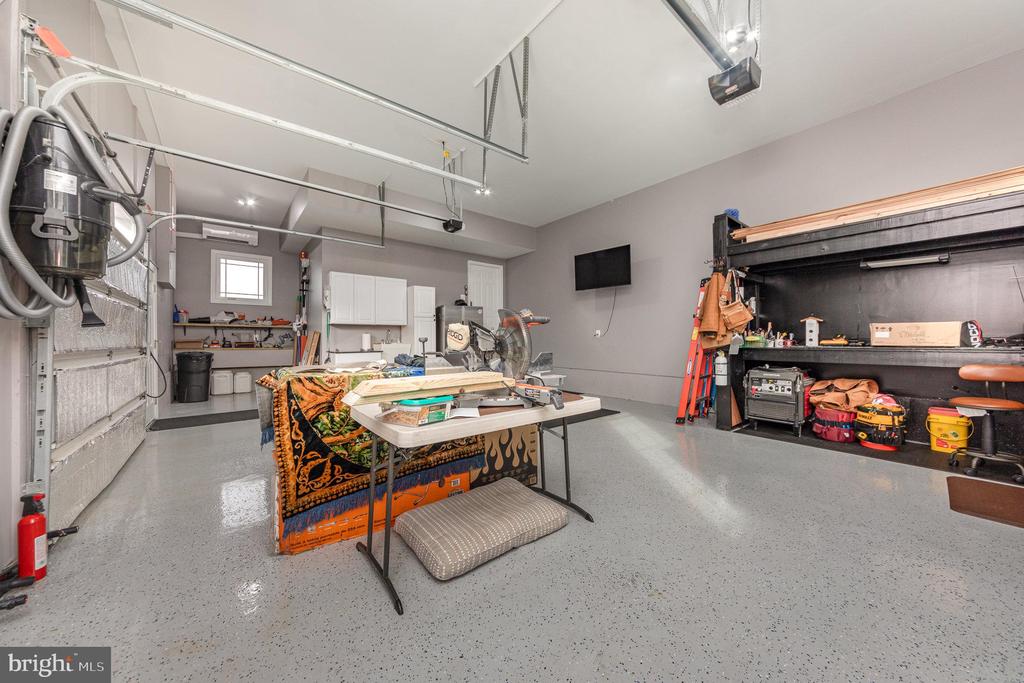 30121 GOOSE POINT COURT