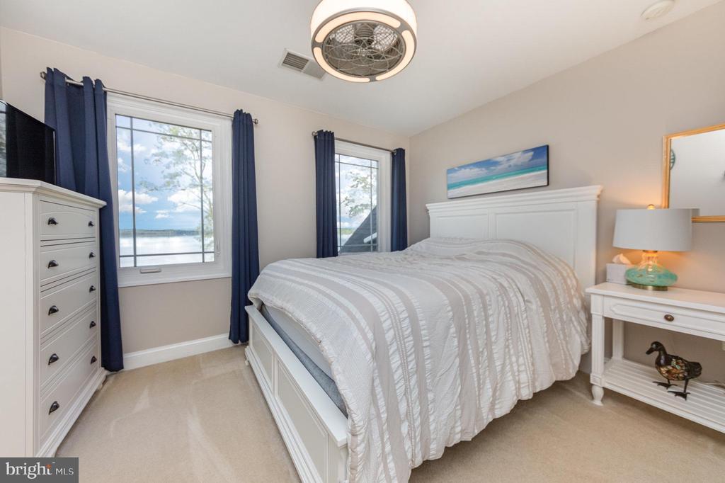 30121 GOOSE POINT COURT