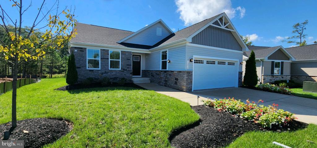 7282 PARCHMENT CIRCLE