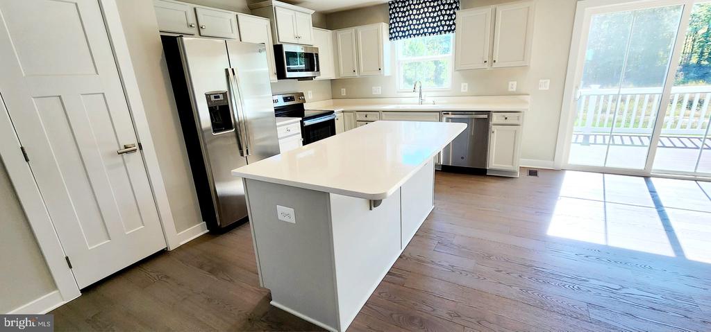 7282 PARCHMENT CIRCLE