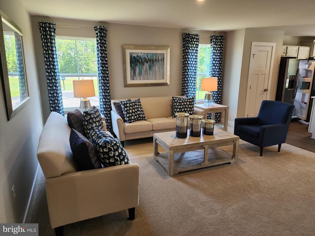7282 PARCHMENT CIRCLE