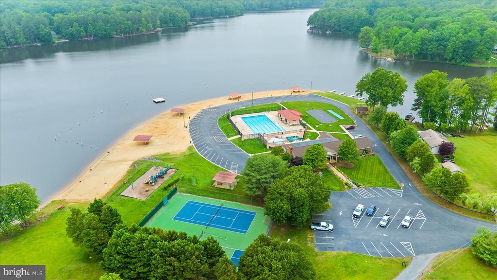 115 LAKE CAROLINE DRIVE