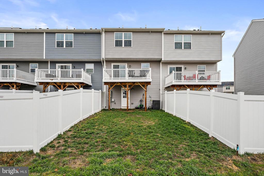 7210 SENATE WAY