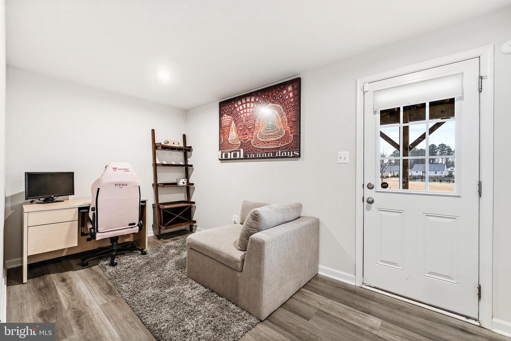 7210 SENATE WAY