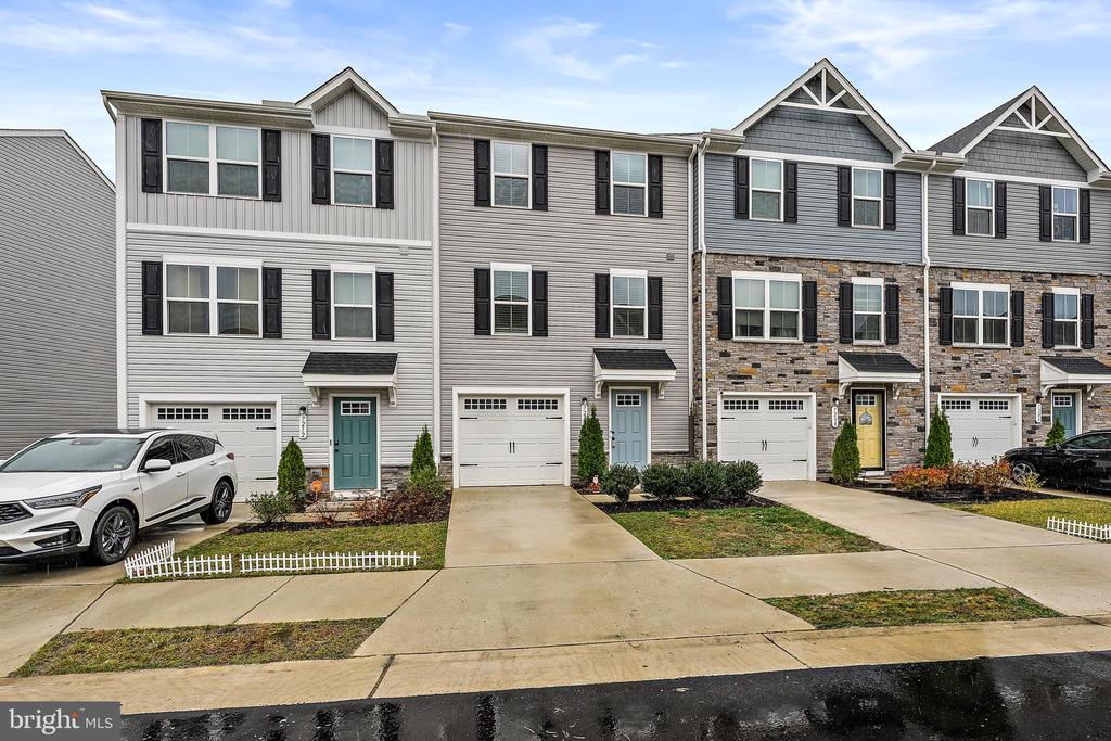 7210 SENATE WAY