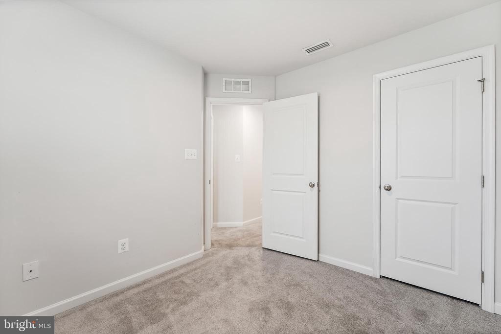 7210 SENATE WAY
