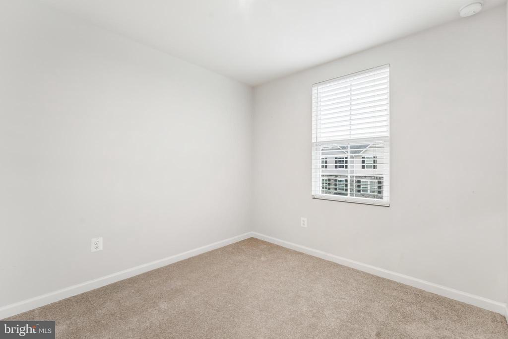 7210 SENATE WAY