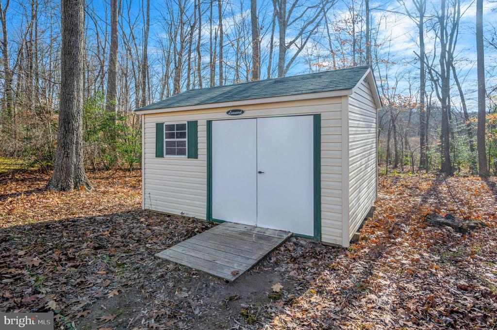 851 CAMPERS LANE