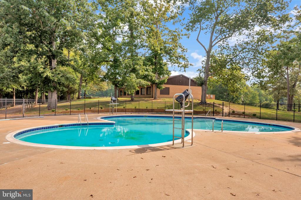 851 CAMPERS LANE