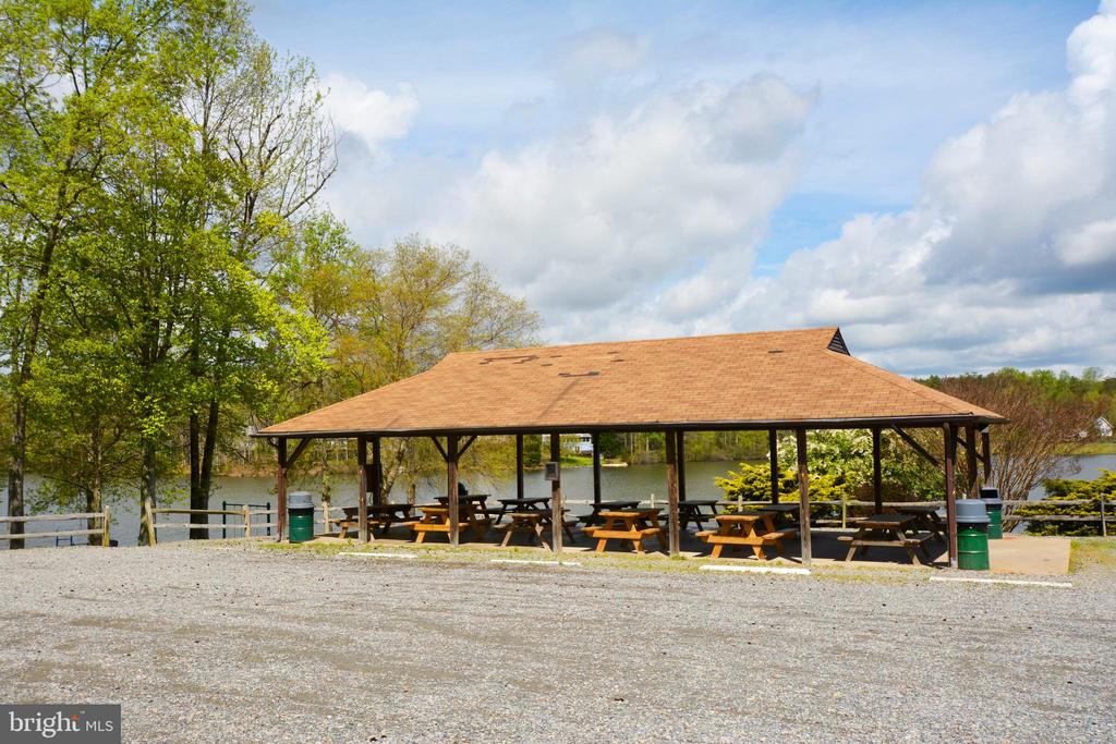 851 CAMPERS LANE