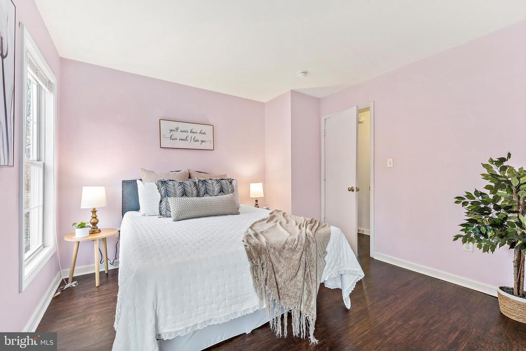 51 YORK COVE