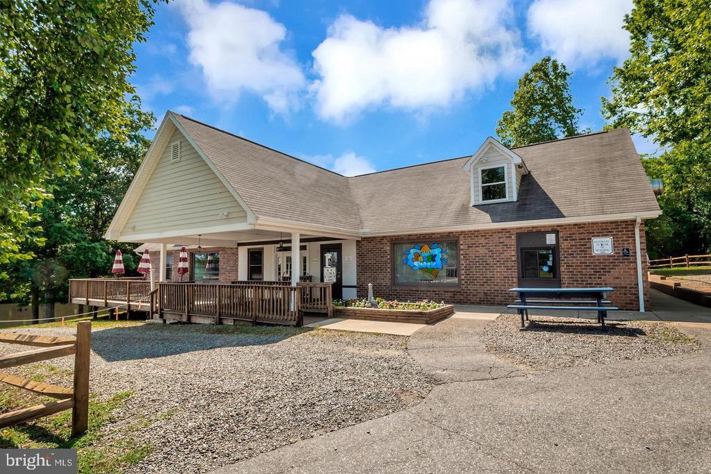 51 YORK COVE