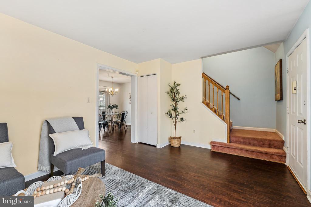 51 YORK COVE