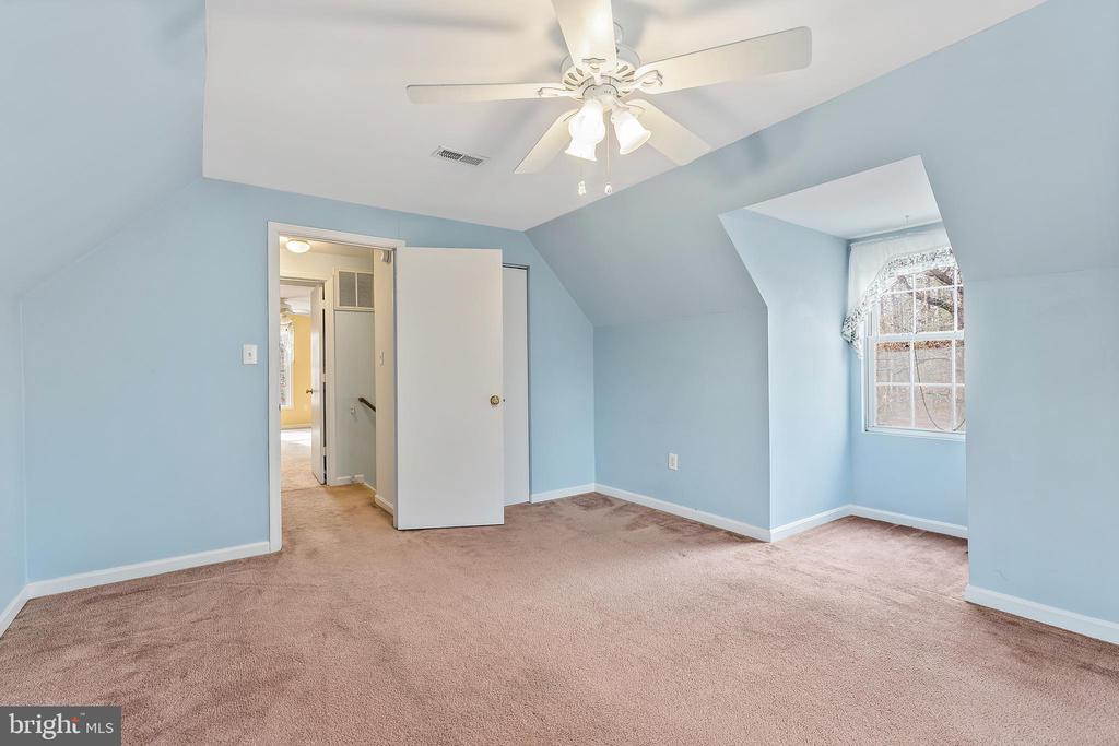 51 YORK COVE