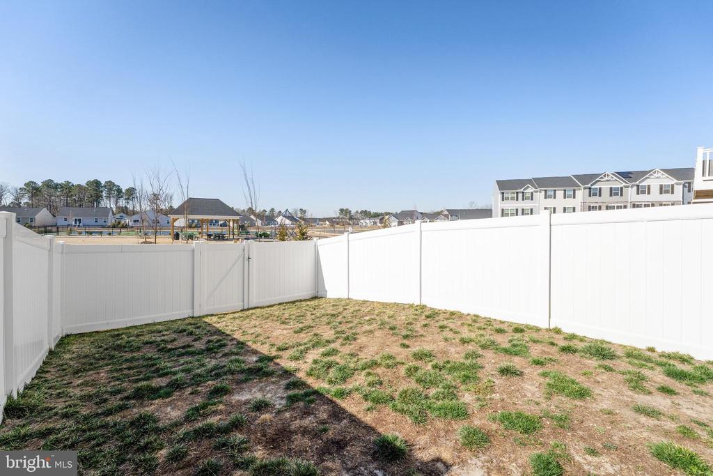 7208 SENATE WAY