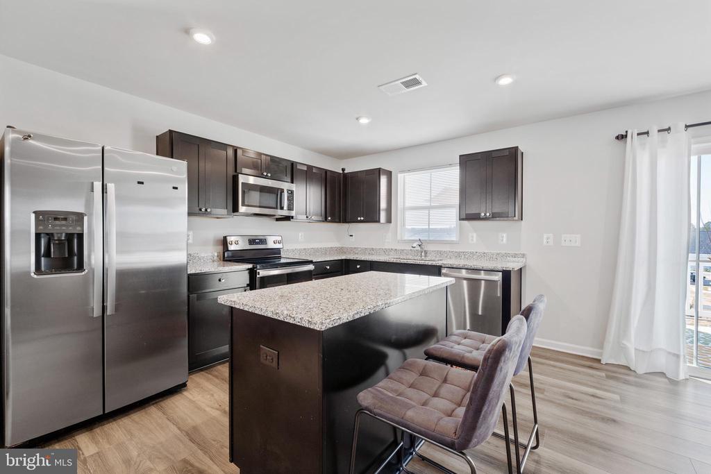 7208 SENATE WAY