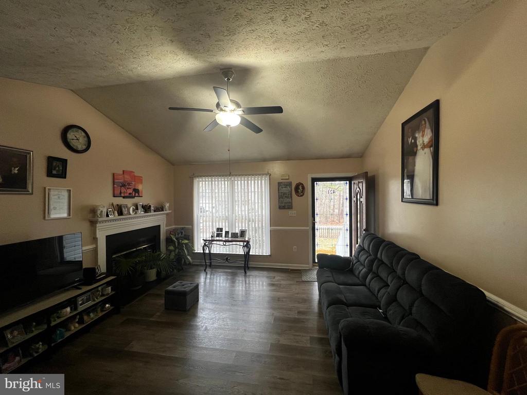 421 DURHAM DRIVE