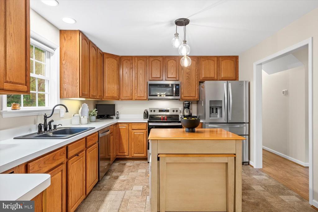 21040 FORTUNE DRIVE