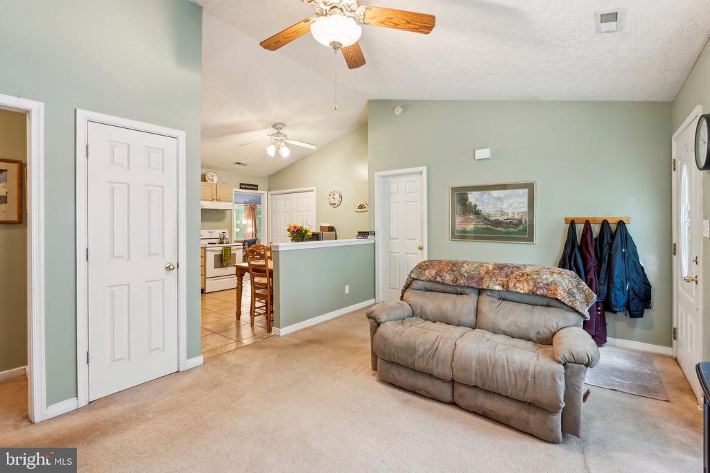 721 CANTERBURY DRIVE