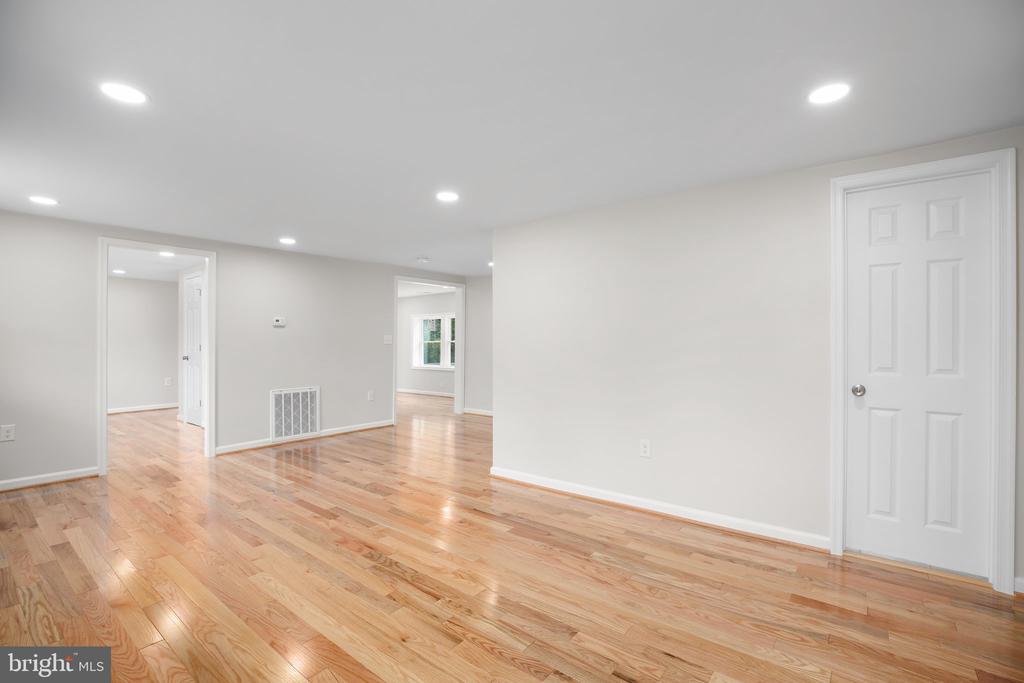 17096 COURTNEY ROAD