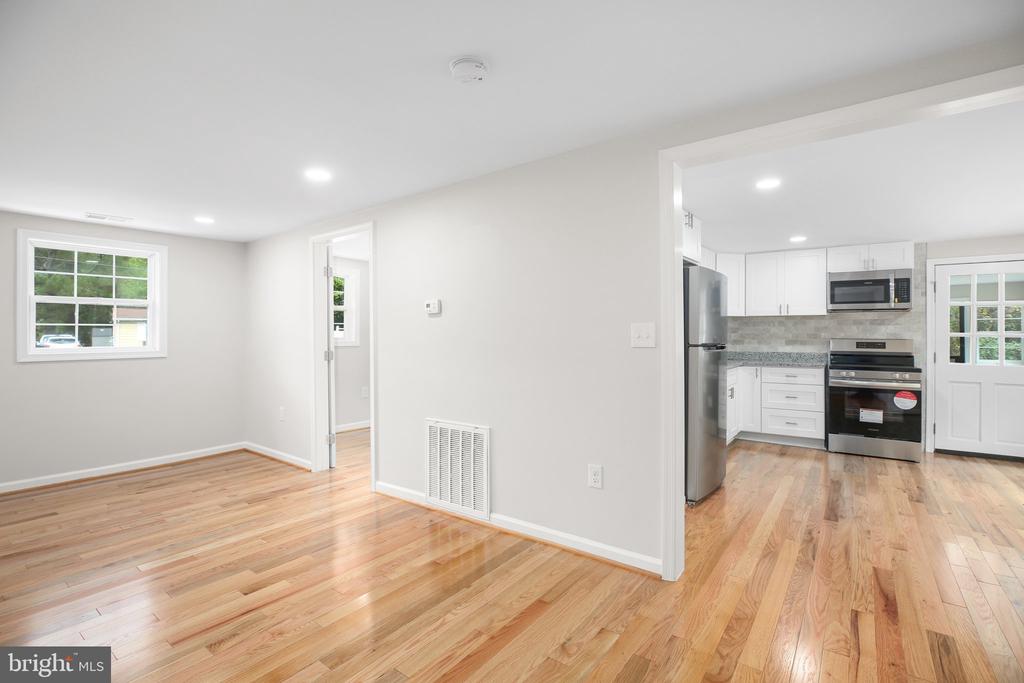 17096 COURTNEY ROAD