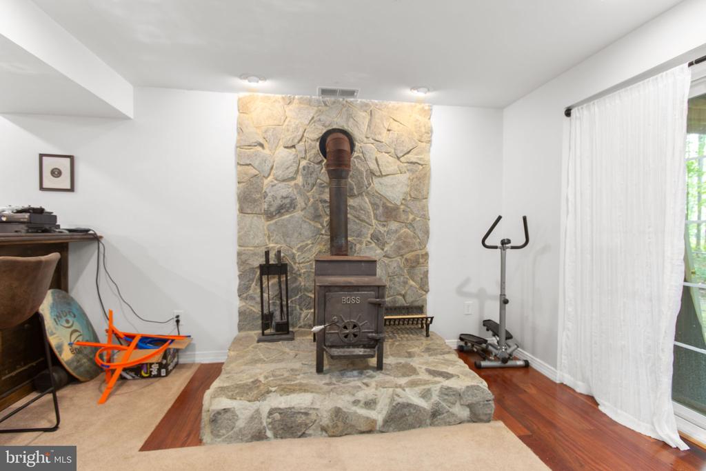273 DEVON DRIVE