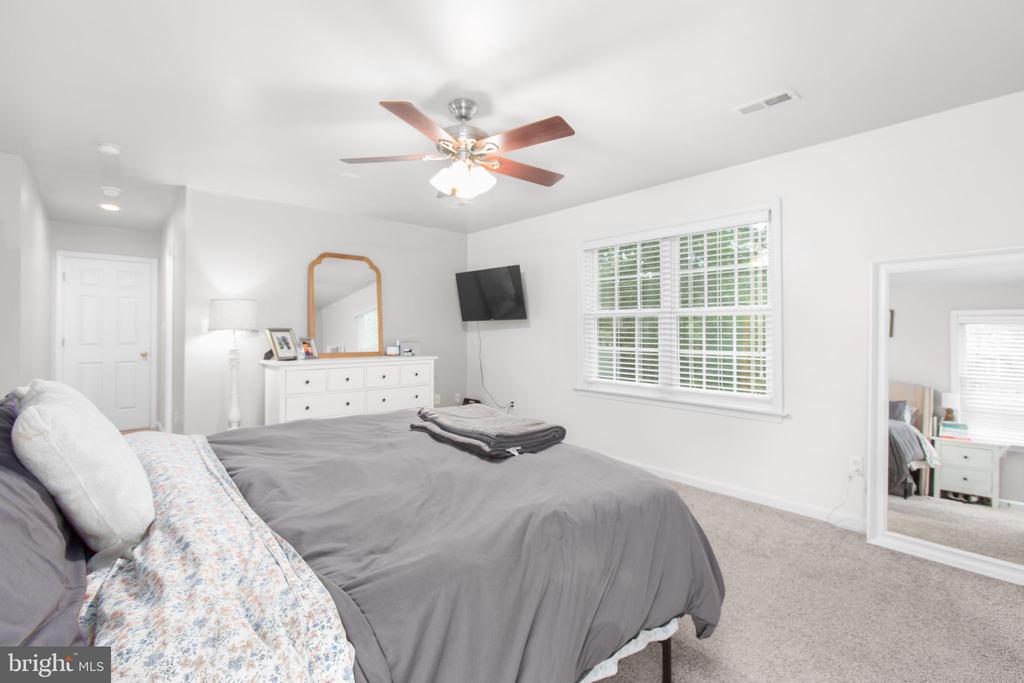 273 DEVON DRIVE