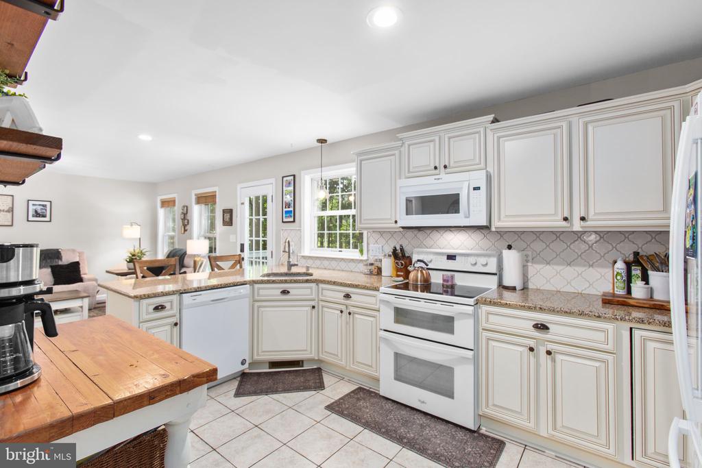 273 DEVON DRIVE